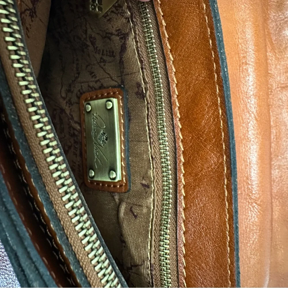 Patricia Nash Atessa Crossbody – Limited Edition Leather Discovery Collection - Picture 7 of 13